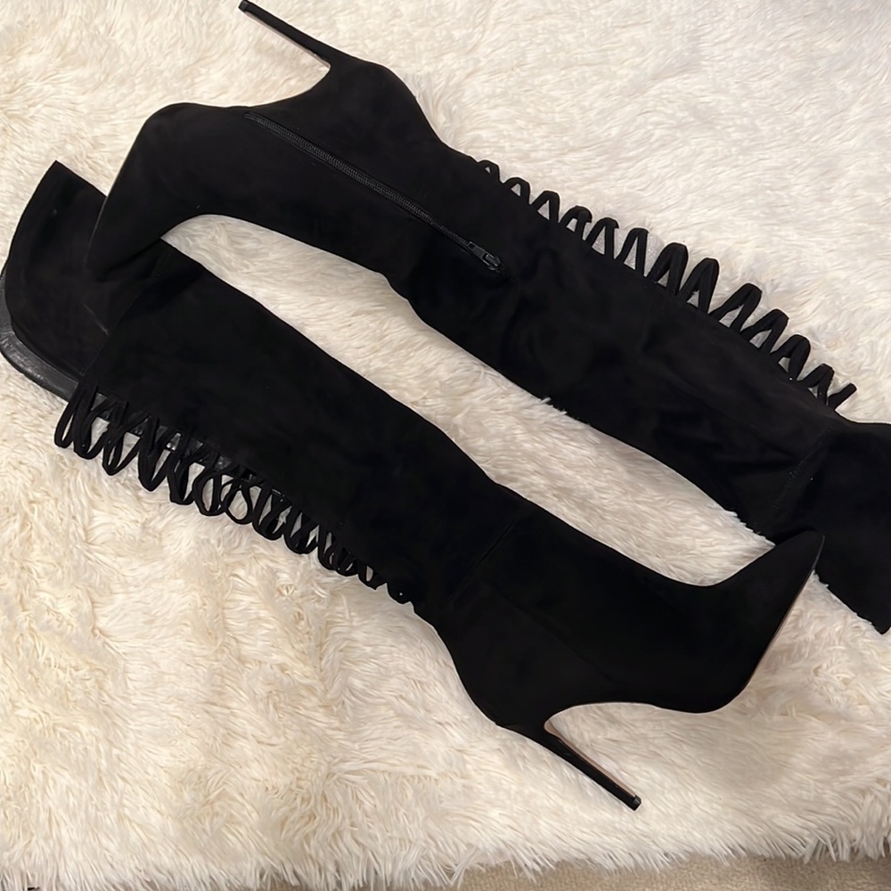 Sexy Aldo Knee Boots